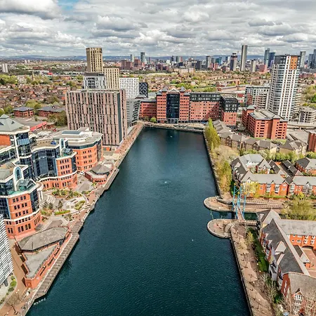 The Haus - A Serene *