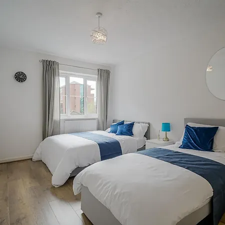 The Haus - A Serene * 曼彻斯特