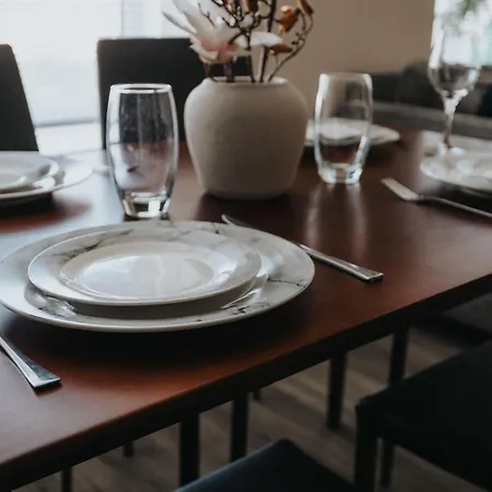 Διαμέρισμα With 2 Parking Spaces! Μάντσεστερ