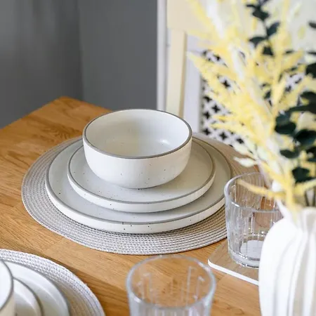 Semesterbostad Stylish 3 Bedroom House Free Parking