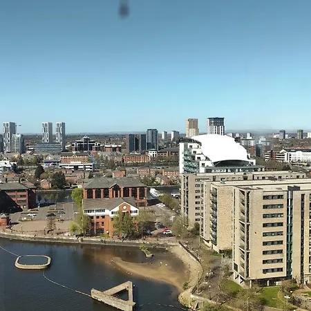 Apartmán Penthouse-like With & Waterfront Views In Old Trafford With 500mbps Internet And Netflix *