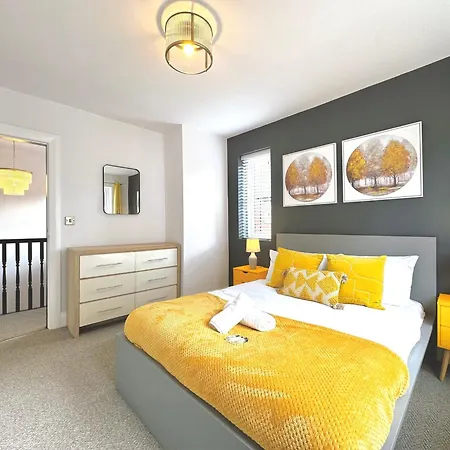 Tatil Evi Bright 5 Bedroom House In Didsbury, *