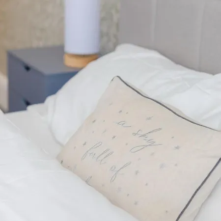Apartment Cozy And Warm 2 Bed In M16
