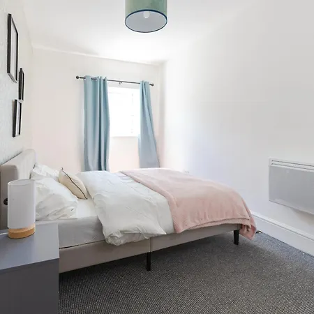 Apartment Cozy And Warm 2 Bed In M16 *