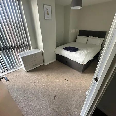 Beehosting Adelphi Wharf Apartmanhotel 4*