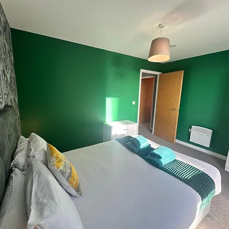 Apartmanhotel Beehosting Adelphi Wharf 4*