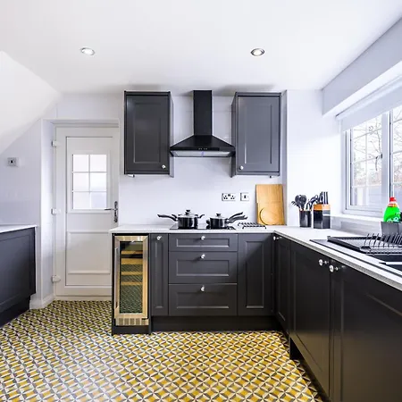 Droylsden Eden - Next To Tram - Free Parking Near Coop- Live & Etihad Stadium Mánchester