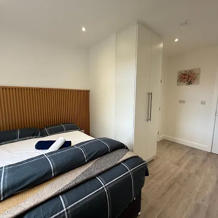 Moorfields בית הארחה 3*