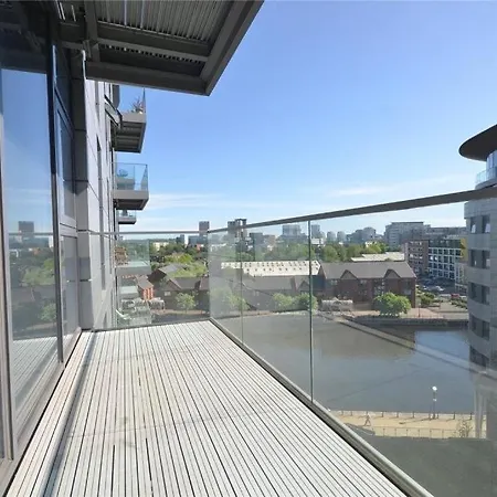 דירה Luxe 2 Bed - Water View And Parking *