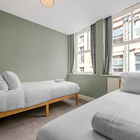 Appartement 3 Bed Canal St Flat Sleeps 9 Centre *