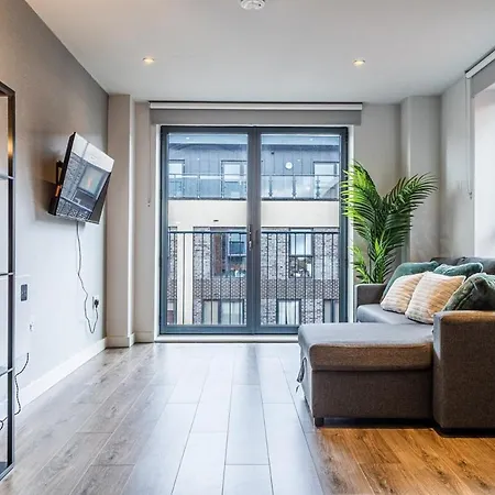 Apartament Centre , Old Trafford , Gym *