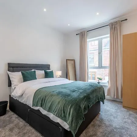 Luxury 1-bed Near Mcr Hospital & Centre شقة مانشستر