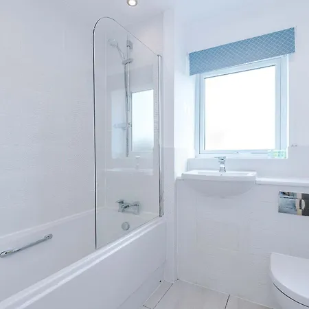 Large 4bedroom 4bathroom Townhouse By Coop Live Arena Hébergement de vacances *