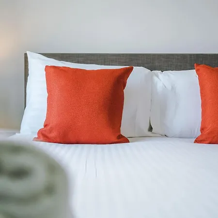 Hébergement de vacances Large 4bedroom 4bathroom Townhouse By Coop Live Arena