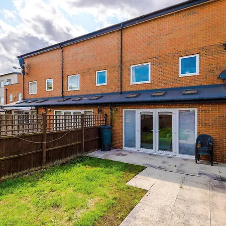 Hébergement de vacances Large 4bedroom 4bathroom Townhouse By Coop Live Arena Manchester