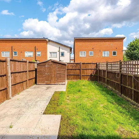 Large 4bedroom 4bathroom Townhouse By Coop Live Arena Hébergement de vacances Manchester