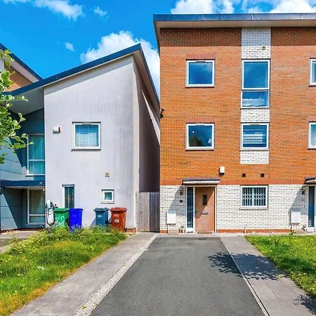 Hébergement de vacances Large 4bedroom 4bathroom Townhouse By Coop Live Arena