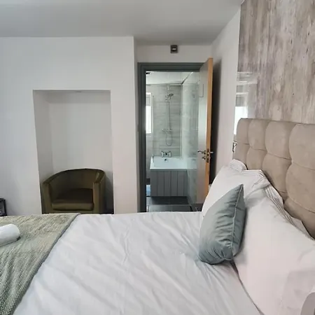 Apex At Park Hotel 3*