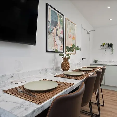 Holiday home Free Parking The Quays- Sleeps 8 By Genesis Living *