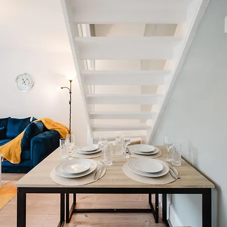 Feriehus Modern 2 Bedroom House With Parking Manchester