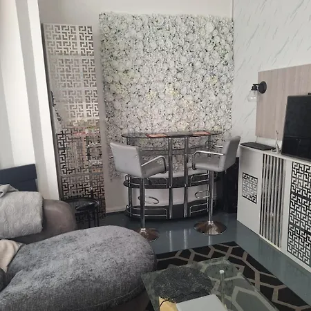 Stylish Private Flat Close To Centre! Manchester