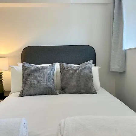 Cute 1 Bed Duplex With Balcony 아파트 맨체스터
