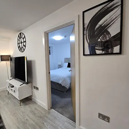 Apartment Mega9 Luxury 2bedrooms - 2baths, 2toilets Manchester