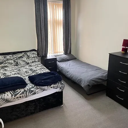 アパート Large 1-bed - Close To Old Traff マンチェスター