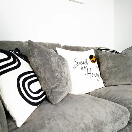 Coop Live Etihad Luxury Pad *