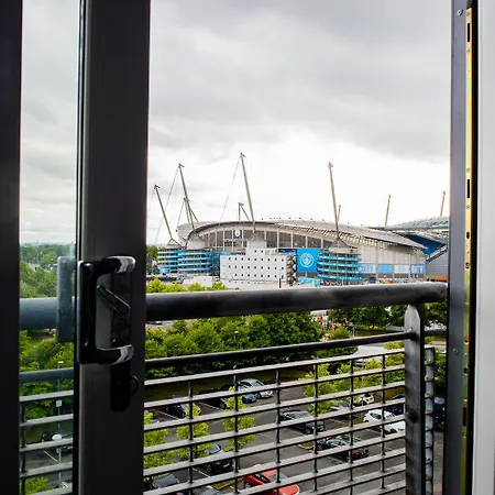 Coop Live Etihad Luxury Pad *