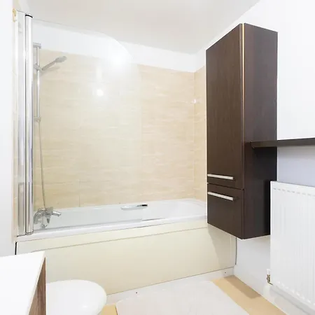 3br Modern In Manchester