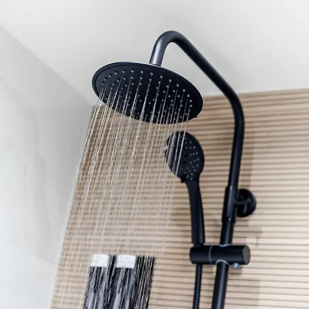 Sleeps 14 The Old Trafford Family Zen By Genesis Living 別荘 *