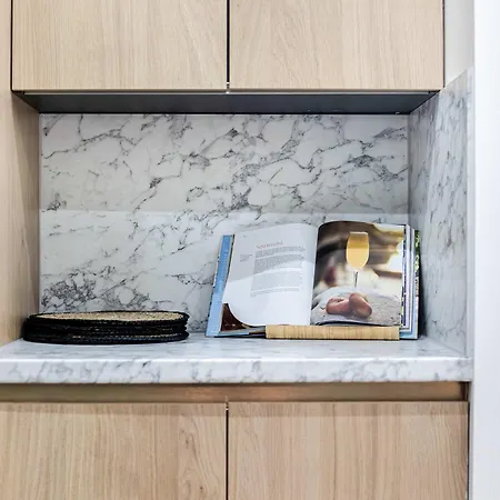 Sleeps 14 The Old Trafford Family Zen By Genesis Living *