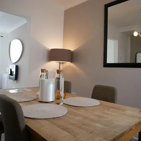 Luxury By Etihad Stadium