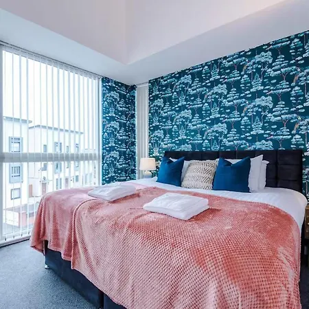 Four Bedroom House By Brookland Serviced Short Lets With Free Wifi Lägenhet Manchester