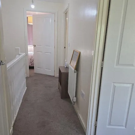 Lawnswood Holiday home *