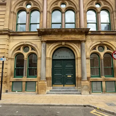 Unique Centre Luxury Three Bed Manchester