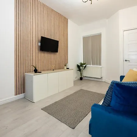 Holiday home Cozy And Spacious Rest Work And Retreat In *