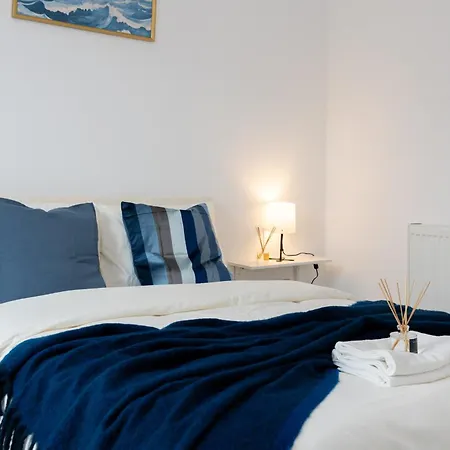 Cozy And Spacious Rest Work And Retreat In Holiday home Manchester