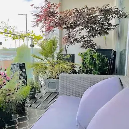 Spacious, Smart Near Centre And Coop Arena Free Parking Appartamento Manchester