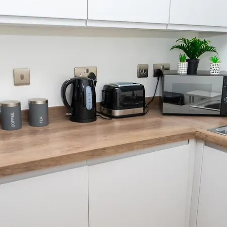 Elegant 1-bed By Victoria Stn & Ao Arena-sleeps 4 Appartement