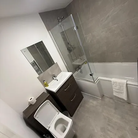 Premier Serviced Apartmetns Oldham Road Apartahotel Mánchester