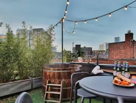 Hammock Heights! Hot Tub,private Garage,citycentre Appartement