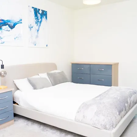 Luxe In M1 With Pool, Gym & * Manchester