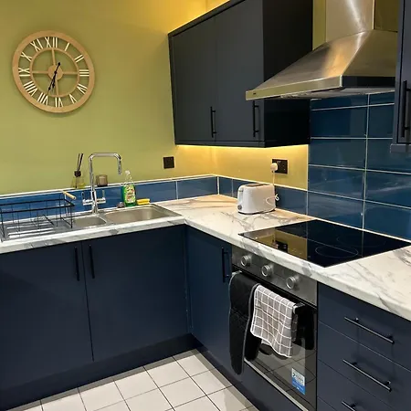 Spacious - Parking - Next To Ao Arena - Local Attraction & Transport Links Appartement *