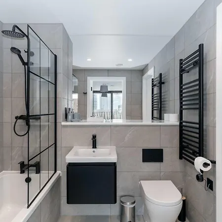 Fabulous 1bed Flat In W Balcony *