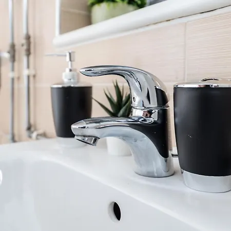 2 Bedroom Flat Near Old Trafford * 曼彻斯特