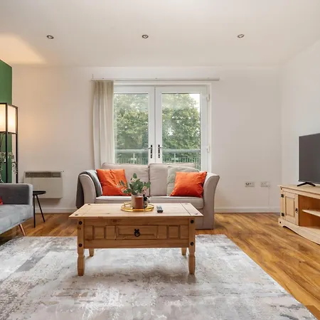 公寓 2 Bedroom Flat Near Old Trafford