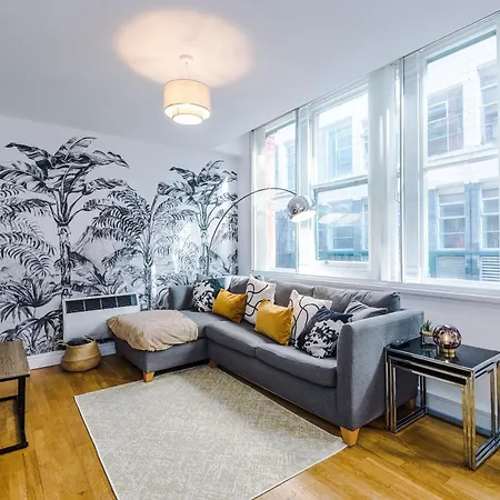 Cosy 2br In Center - With Wifi, Kitchen & Parking * Manchester