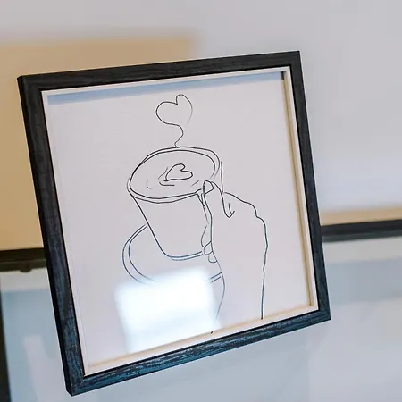 Duplex In Salford, 2br&2ba, Full Kitchen * مانشستر